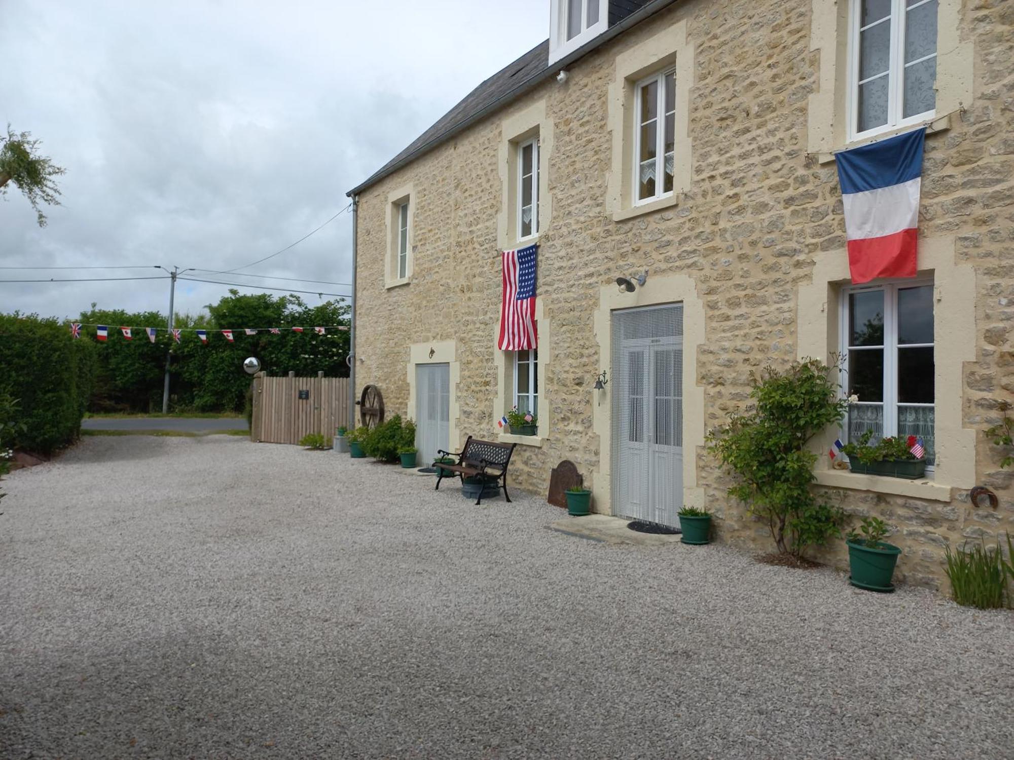 Ivy House Utah Beach 생마리뒤몽 외부 사진